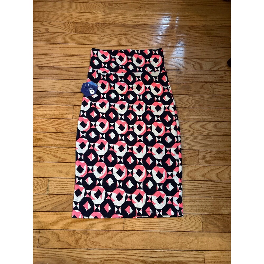 Pencil skirt straight formfitting pink white navy geometric abstract teacher art